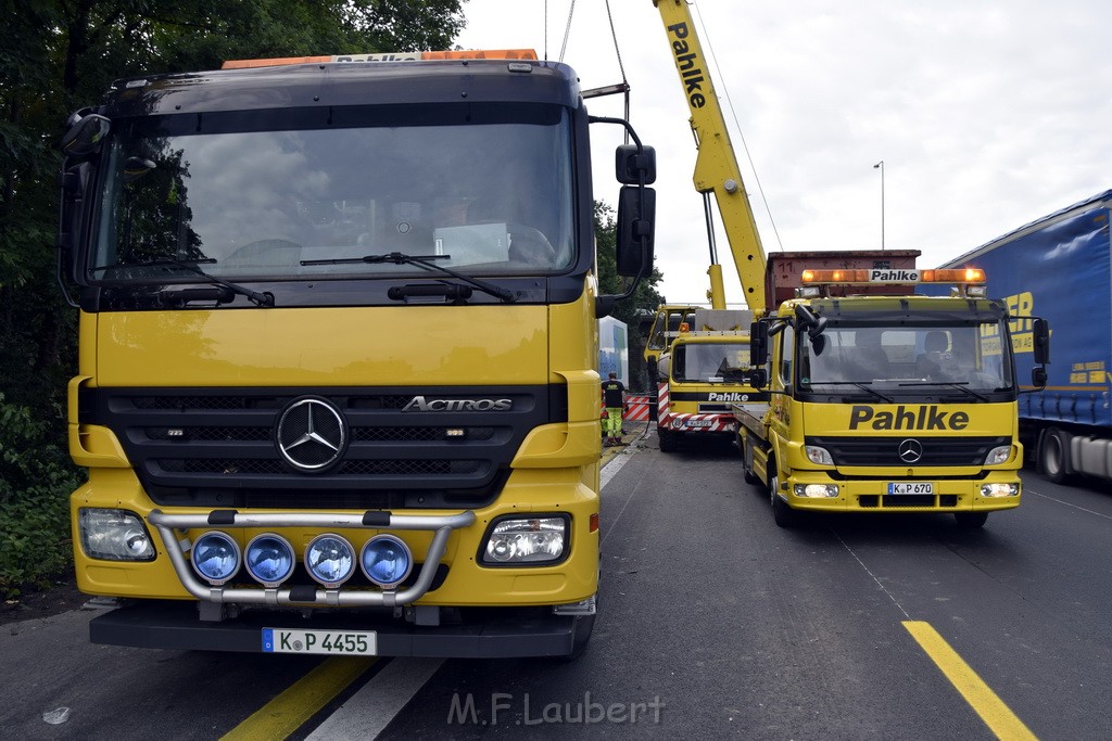 Schwerer VU A 3 Rich Oberhausen Hoehe AK Leverkusen P623.JPG - Miklos Laubert